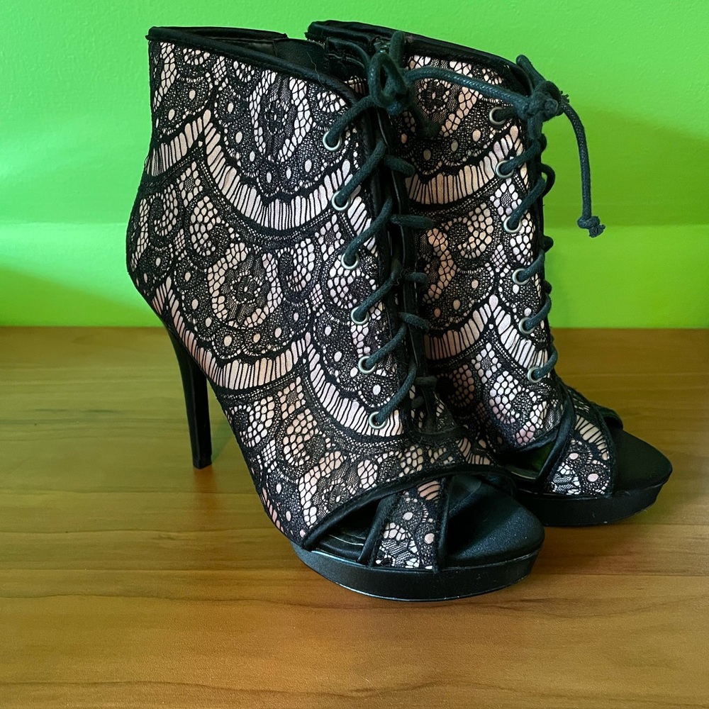 High heels size 7